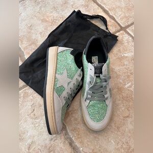 NWOT Glitter mint green Vintage Havanas